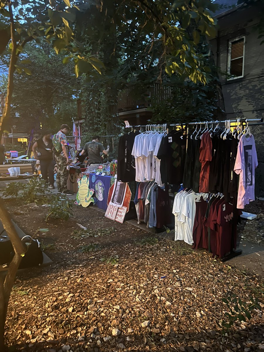 straythrow's tweet image. Popup Plan B is pretty sweet-
If you’re still in Denver, come by after the rain!