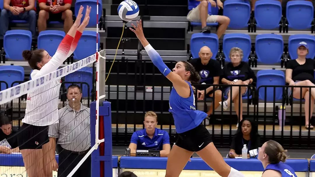 Eastern Illinois Athletics (@eiu_panthers) on Twitter photo ICYMI: The <a href="/EIU_Volleyball/">EIU Volleyball</a> team gave fans a sneak peak in an exciting exhibition match against Illinois State on Saturday.
The Panthers will host nationally ranked Marquette to open the regular season this Friday.
Recap🏐👀⬇️
eiupanthers.com/news/2024/8/25… ICYMI: The <a href="/EIU_Volleyball/">EIU Volleyball</a> team gave fans a sneak peak in an exciting exhibition match against Illinois State on Saturday.
The Panthers will host nationally ranked Marquette to open the regular season this Friday.
Recap🏐👀⬇️
eiupanthers.com/news/2024/8/25…