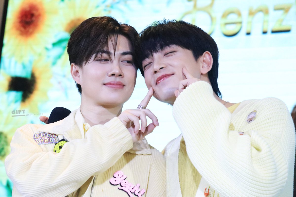 giftbelove's tweet photo. น่ารักตะมุตะมิ 🦊🐈  #BenzGarfield #เบนซ์���าฟิวส์ 

꒰#BenzGarfieldXBWSunshineDay꒱
BENZGARFIELD BEWITCHED

@Benzalert_np 
Benz Atthanin #BENZALERT
@garfinpkk #Garfinpkk

📸#giftbelove https://t.co/aK53o63s9L