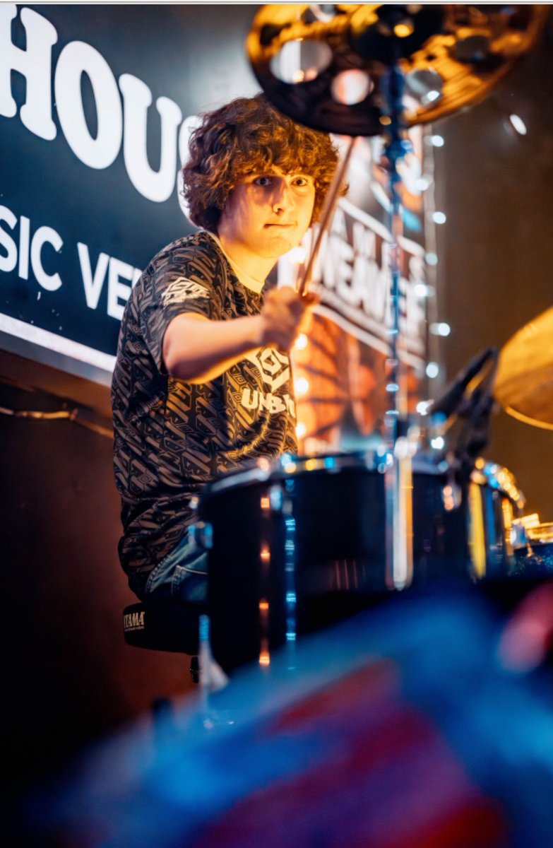 We are so over the moon to announce that we will be playing at @shunkfest_2024, with so many other amazing bands!

This event will take place in the back of <a href="/afan/">afan</a>.ales in Port Talbot! We will be taking the stage from 2:15 until 2:45 on the 31st of August, so see you all there! x