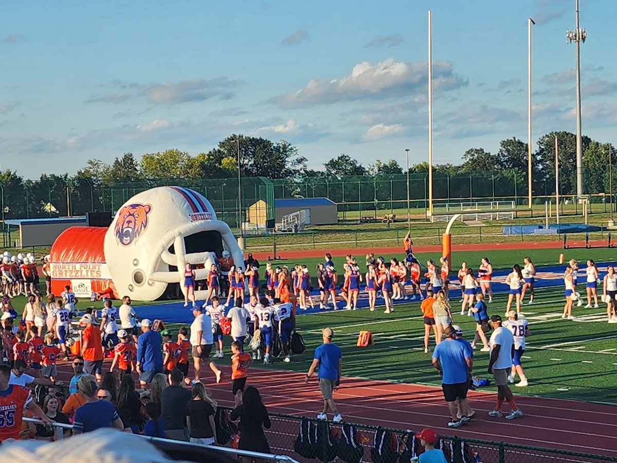 Congrats to the Jr Grizzlies this weekend!  Football and cheer represented, many games won!  6th and 7th baseball both earned rings!