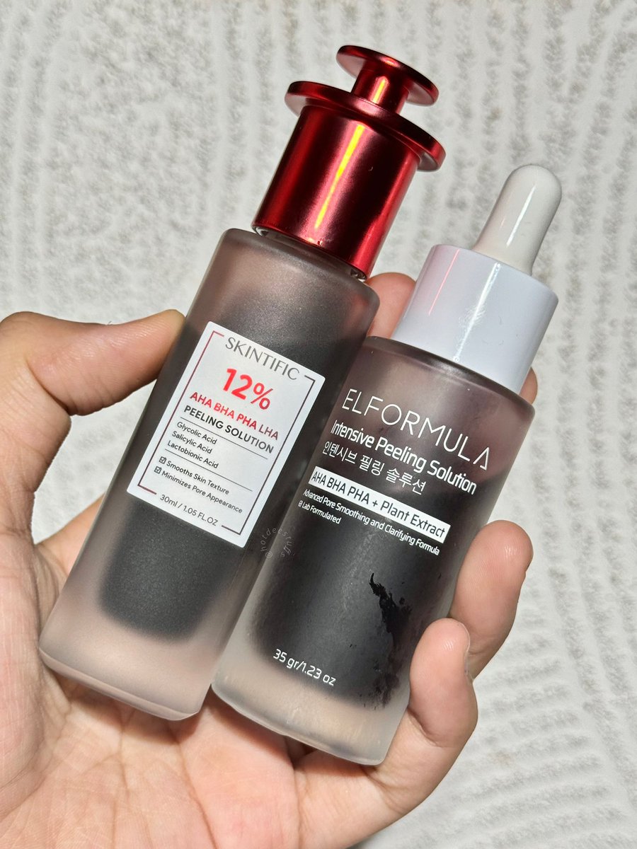 "Yang cocok buat pemula mana ya?"
"Bagusan mana sih, bingung..."
"Kulit jerawat cocok yg mana?"

Daripada bingung, intip thread aku yuk. Kita Battling antara Peeling Solution Elformula dan Skintific. Si serupa tapi tak sama! 

LET'S COMPARE! Jangan lupa save thread ini❗️