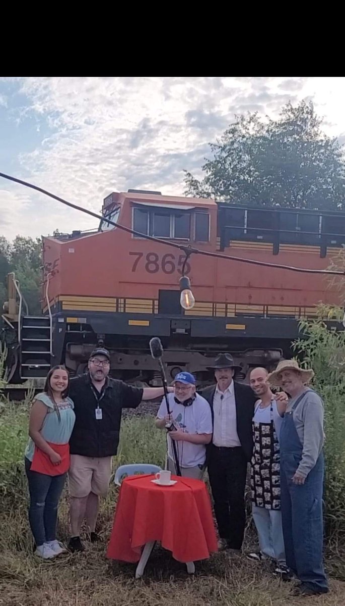 BoCreates's tweet photo. Caballito de Mar is in the proverbial can! THANK YOU to my wonderful cast and crew for a great shoot this morning in beautiful Clarksville, MO/MX π
#AmWriting #AmFilming #WritingCommunity #SupportIndieFilm https://t.co/m5nzfxEoIC