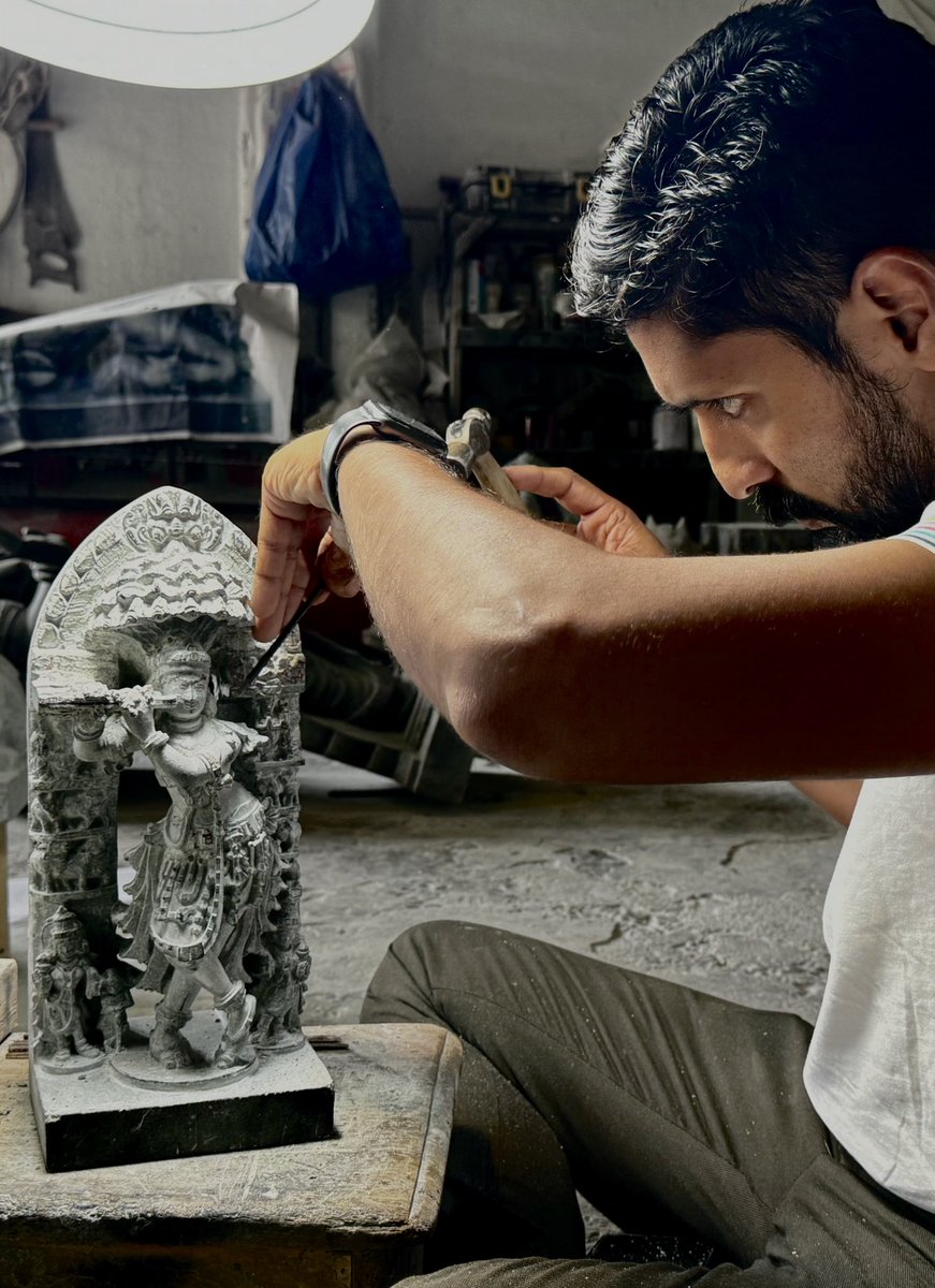 yogiraj_arun's tweet image. Stone work in progress… classical Hoysala style…11”inches…. Happy Krishna Janmasthami 🙏