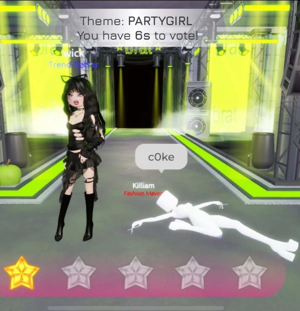 RBXOutOfContext's tweet photo. average dress to impress theme https://t.co/9QuTfvcM9N
