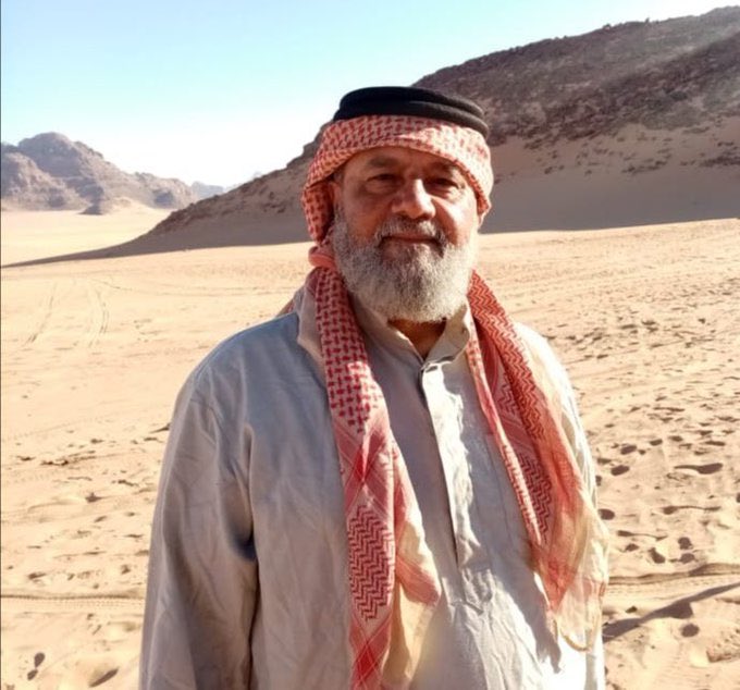 3ber_mutairi's tweet photo. عطني دولة لها تأثير اعطيك السعودية 🇸🇦 

تم حذف مسلسل #حياة_الماعز من منصة 

#نتفلكس 😉👌🇸🇦❤️

وطلعت انت بسواد وجه اكثر من سواد وجهك 💦 https://t.co/r6p5WayFM4