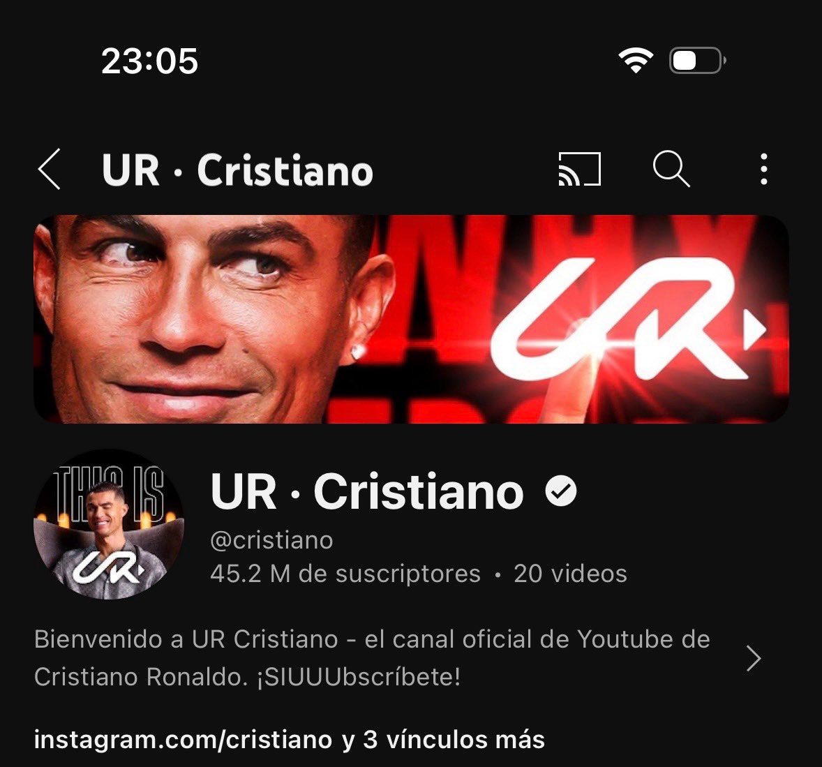 JeanJR44's tweet photo. @Juandedios_P Es verdad culero hay niveles, demasiado diría, en menos de una semana @Cristiano  está apunto de llegar a los 50 Millones y muchos más, un poquito de respeto con el comandante. https://t.co/iCFRXnamhL
