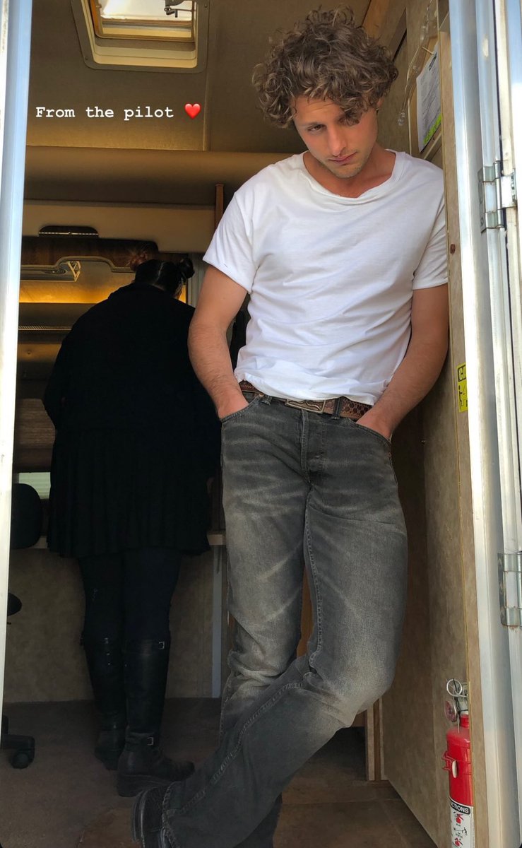 captainswan58's tweet image. @MichaelVlamis from the pilot ❤️ #RoswellNM #MichaelGuerin #MichaelVlamis