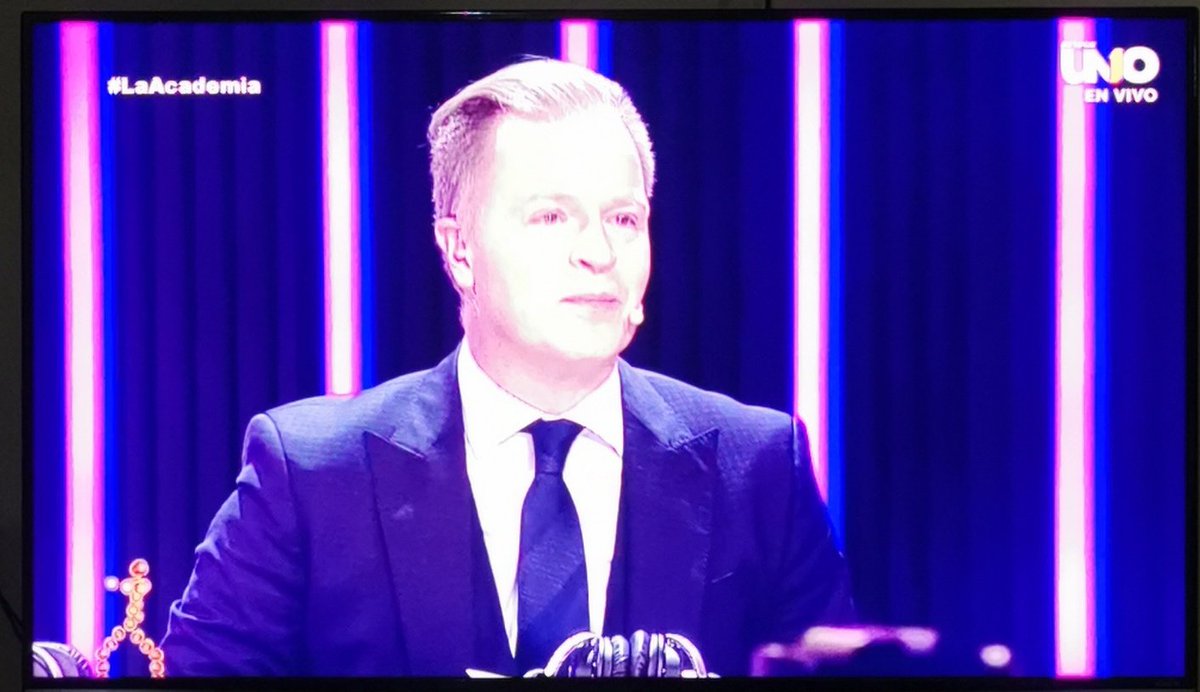 CRIST113's tweet photo. Un #ConciertoHistorico el de esta noche en voz de #Gavito y tiene toda la razón. Felicidades a tooodos en la producción de @LaAcademiaTV @AndresTovarP https://t.co/E8wWZaIYhv