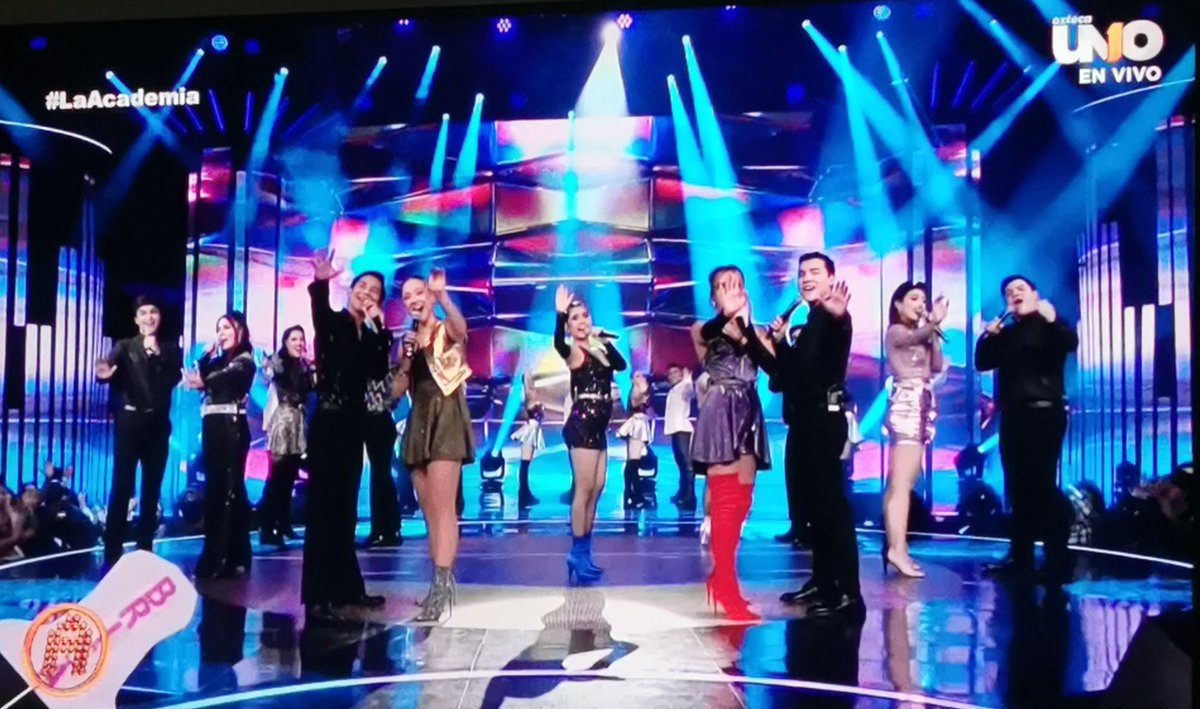 CRIST113's tweet photo. Un #ConciertoHistorico el de esta noche en voz de #Gavito y tiene toda la razón. Felicidades a tooodos en la producción de @LaAcademiaTV @AndresTovarP https://t.co/E8wWZaIYhv