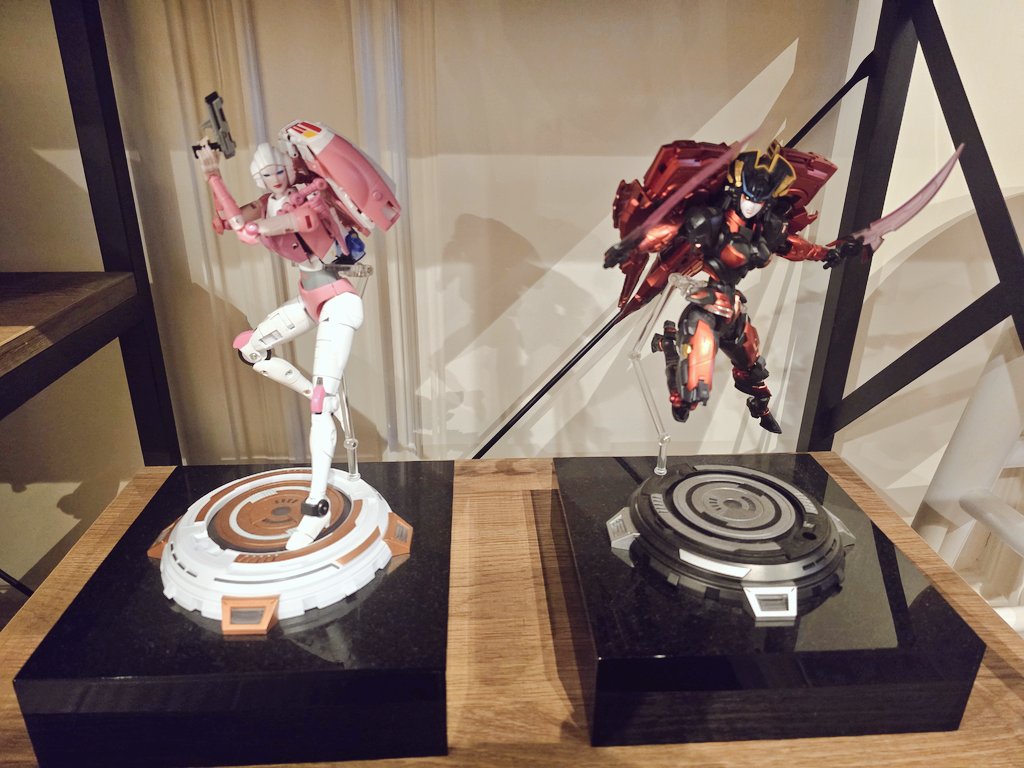 VariantVy's tweet image. Hello ladies. Do your worst.