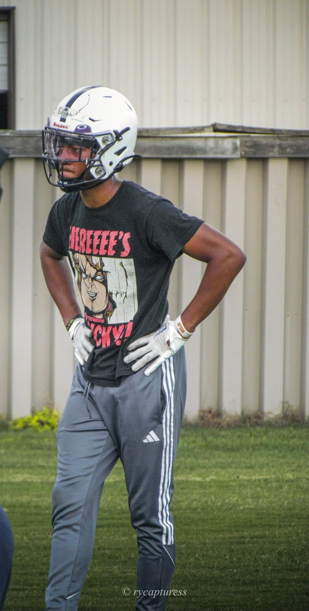 mr2028Elijah's tweet photo. #freshman season is here  #riverset https://t.co/BVMEPPmjYa