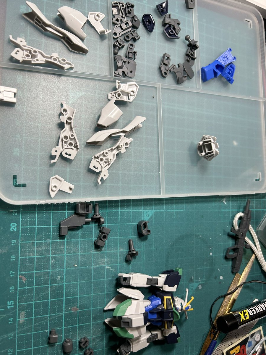buildyuki's tweet photo. 先日プレバンから届いたブラストインパルス組んでたらまさかの当選DM！！

こういうの当たったことなかったから偽垢かと思ったw

テンション爆上がり！ありがとうございます！！

 #GDMウエスト
 #ガンプラ https://t.co/FY7iuvmjcu
