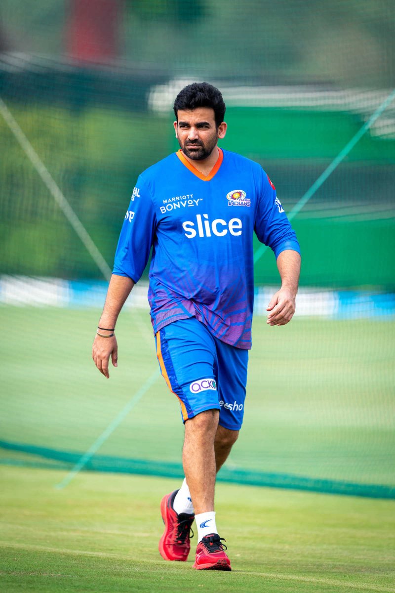 MadanYadavJPR's tweet photo. Without @Zaheer_Khan it world have been very difficult to achieve what the @INDIAN cricket team 👬👬...
Did most clever #FAST_BOWLER I know 😊😊😊

Mera to best cricketer @ZAHEER_KHAN hai...
↪️Aapka fevriout #Konsa_cricketer hai 🤔🤔🤔
#BBNaija #LCDLFMX #Zaheerkhan #indiancricket https://t.co/eFq4vVHDll