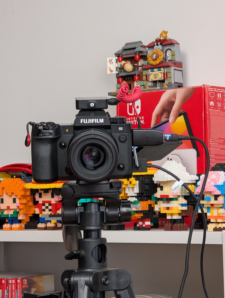 Captain Awesome tweet media