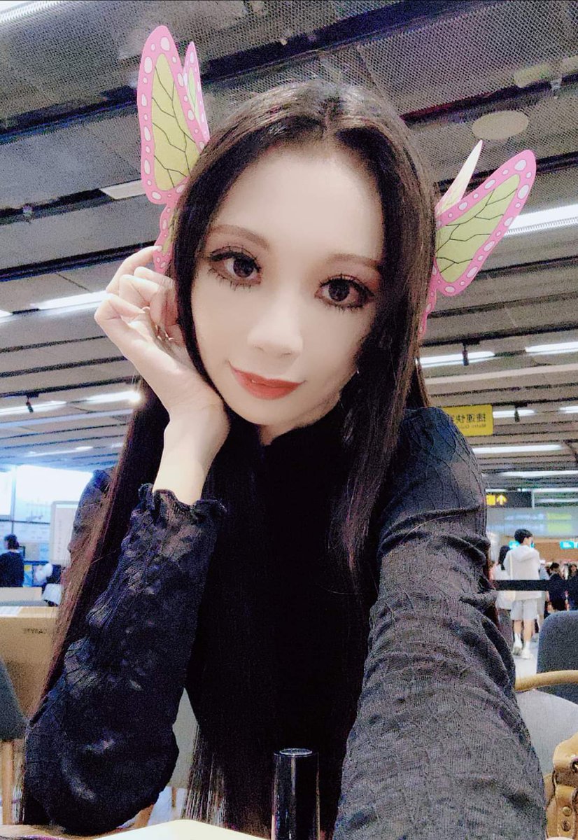 Chi_Becky_'s tweet photo. #CWTK45 D1
少少的自拍🩷🦋💜🦋🩷
都跟夥伴在室內吹冷氣躲雨😂
#台灣 #高雄 #鬼滅の刃 #鬼滅學園 #蝴蝶香奈惠 #cospaly #cos https://t.co/TGCaiqL0h2