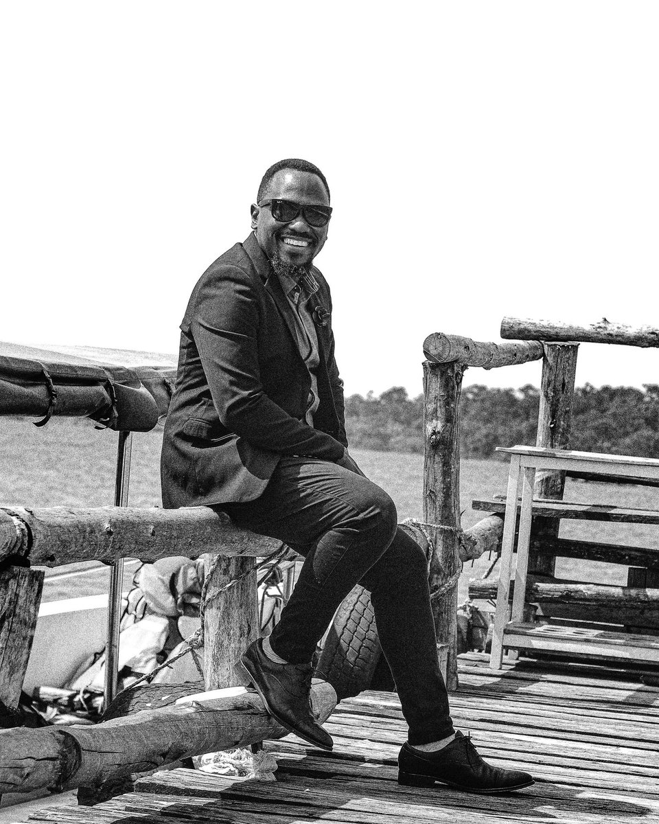 mousteydj's tweet photo. Perfect day ⚫️

#africasbestweddingdj #mousteydj #weddingbymousteydj #bellanaijaweddings #Realsounds #Realdeejays #mousteydjweddings 
#destinationweddingdj https://t.co/EcOHBdkDD3
