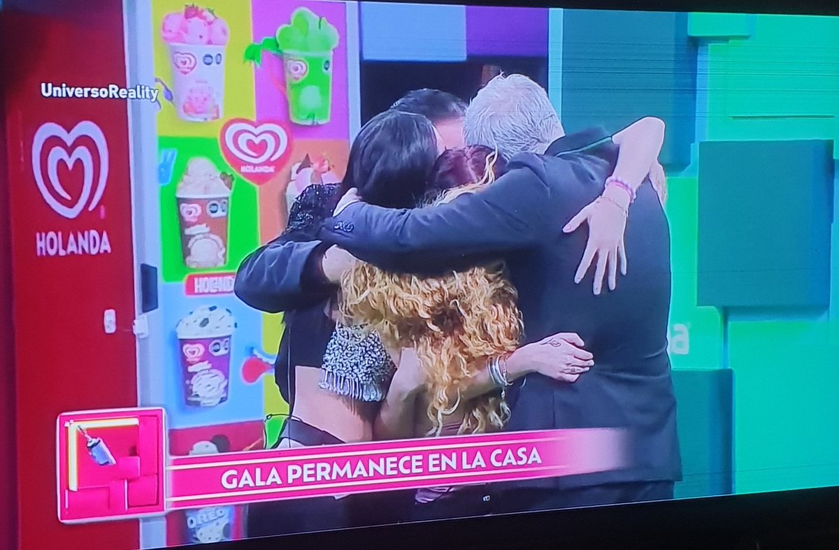 elcuaracom's tweet photo. GALAAAAAA XUXAAAAA!! SE SALVO GALAAAAAAA DIOS MIOOOOOO!!! 😭😭😭💙💙💙 https://t.co/5C6ywN59Xs