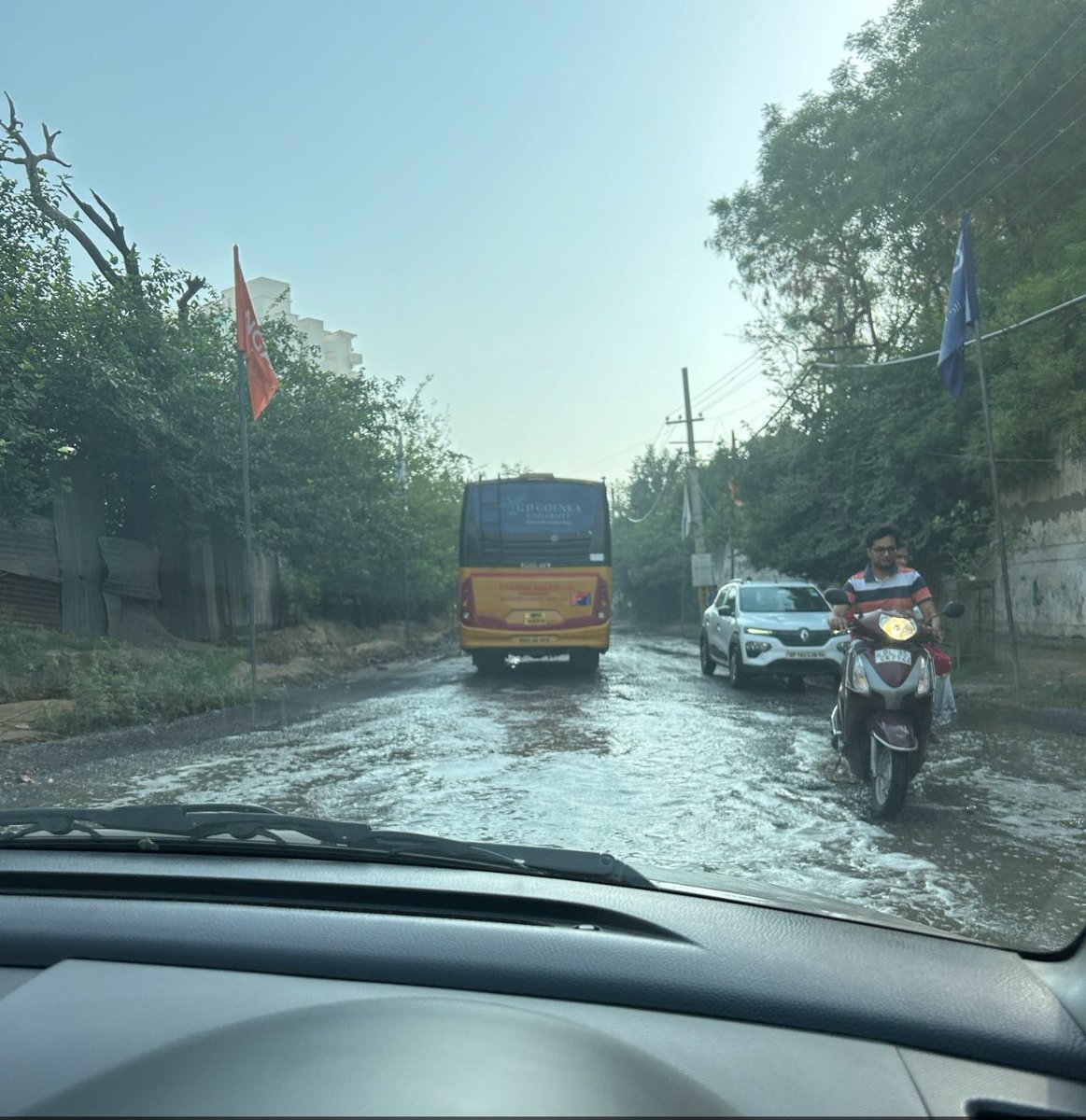 pandey_ims's tweet photo. We are 8000 families, living in hell since last 6 months , sewage water is everywhere and no road left because of water . Raising the concern since last many months but looks like sector 84 , gurgaon is not part of this country and municipal  least bother to repair. https://t.co/uIxRfQFxu3