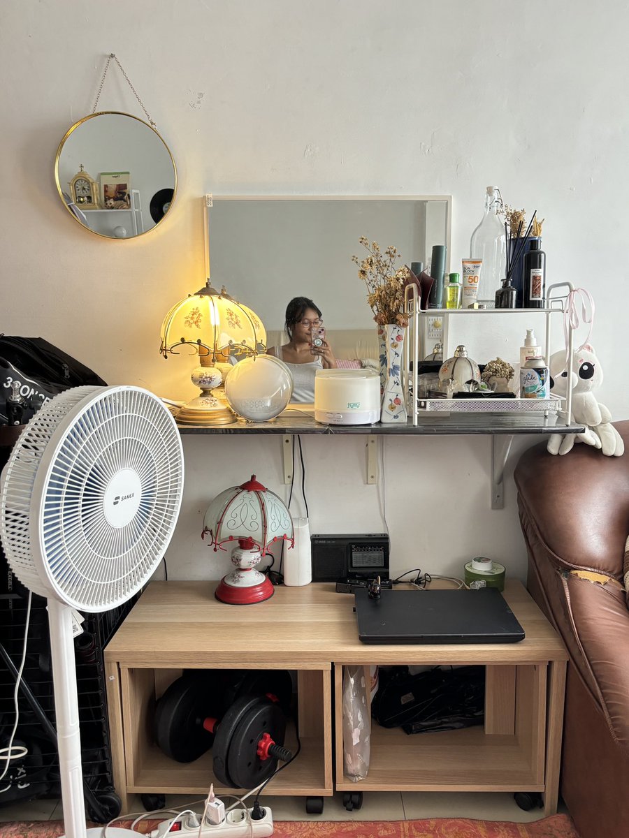 after 3 months living into this apartment, aku akhirnya bisa lengkapin ...