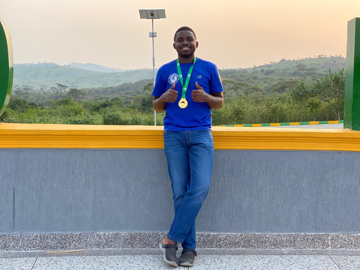 FastnFurious40's tweet image. It is medal Monday, and we are here for it! @RwenzoriMarathn medals of 42km and 21km were bagged alongside PBs and many firsts. Saturday Communion is gon be lit!
Blessed week, y&apos;all.
#wearyourmedaltowork
#yooleng
#funontherun