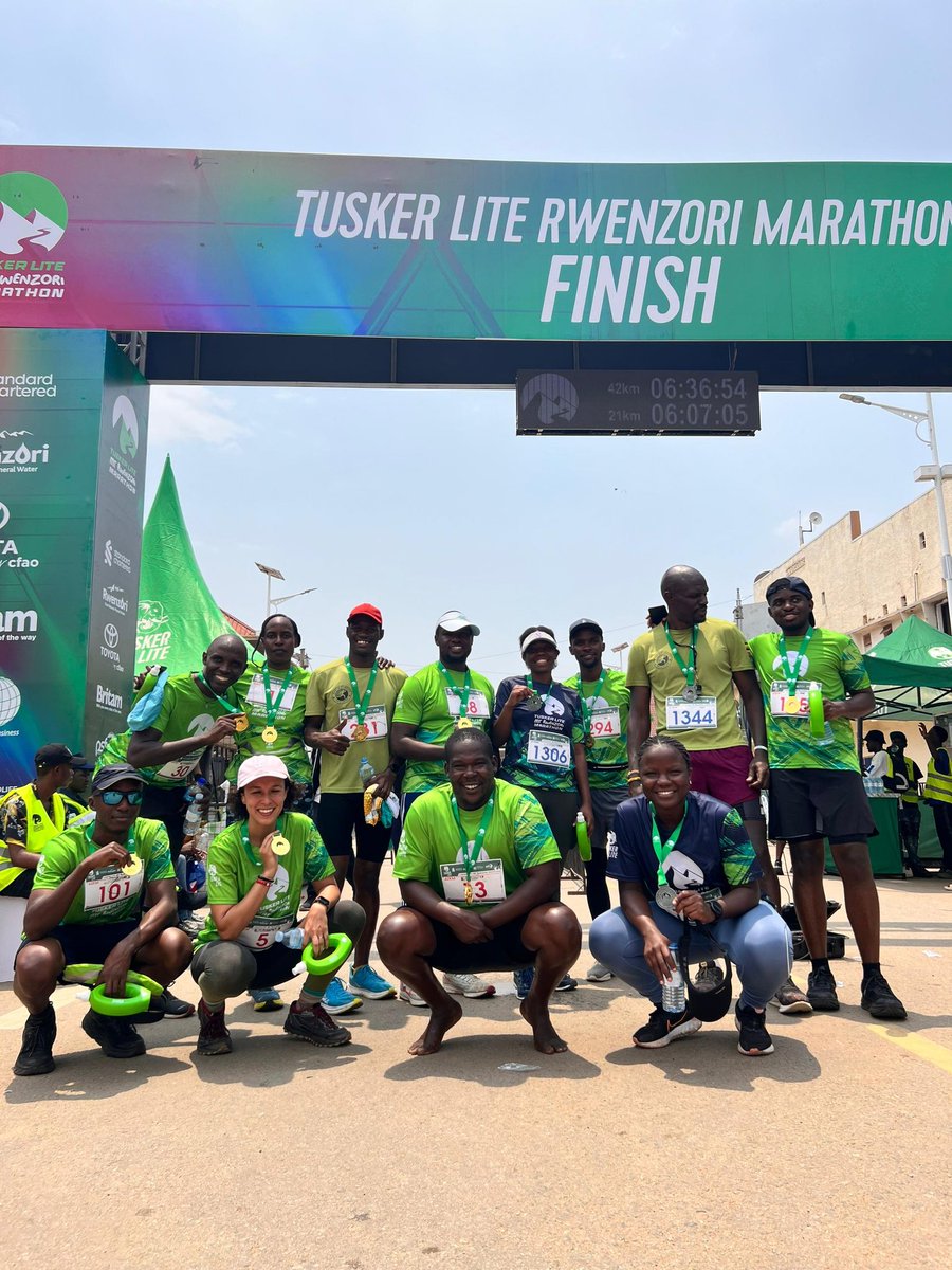 FastnFurious40's tweet image. It is medal Monday, and we are here for it! @RwenzoriMarathn medals of 42km and 21km were bagged alongside PBs and many firsts. Saturday Communion is gon be lit!
Blessed week, y&apos;all.
#wearyourmedaltowork
#yooleng
#funontherun