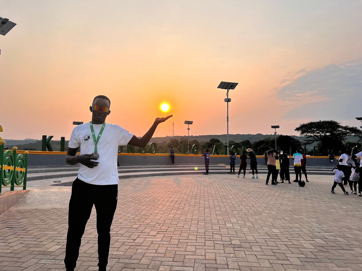 FastnFurious40's tweet image. It is medal Monday, and we are here for it! @RwenzoriMarathn medals of 42km and 21km were bagged alongside PBs and many firsts. Saturday Communion is gon be lit!
Blessed week, y&apos;all.
#wearyourmedaltowork
#yooleng
#funontherun