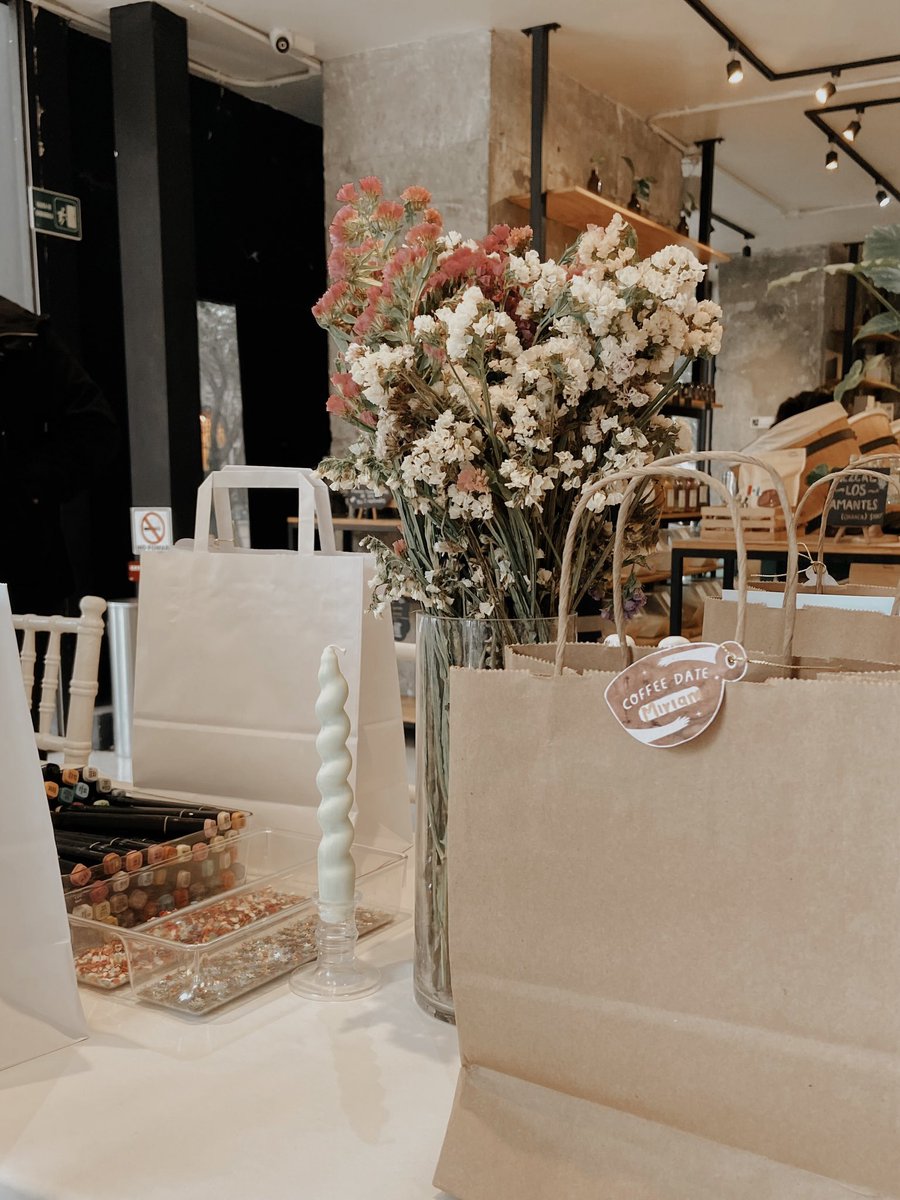 bitacoradehann's tweet photo. - organizar, trabajar y gestionar Coffee Date ha sido de las cosas más lindas que han pasado este año y estoy orgullosa de la Hanna introvertida de Febrero que con miedo y ansiedad decidió hacerlo 🫂💐

@accsmels eres la mejor partner in coffee, gracias por siempre creer en mí 🤍 https://t.co/y5Sqkt9ZhX