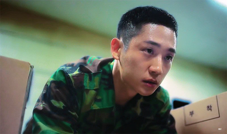 drankts's tweet photo. Knets react to Jung Haein in different kind of uniform https://t.co/mr1oGyUQTY

#JungHaein #knetz https://t.co/brQp7JnemP