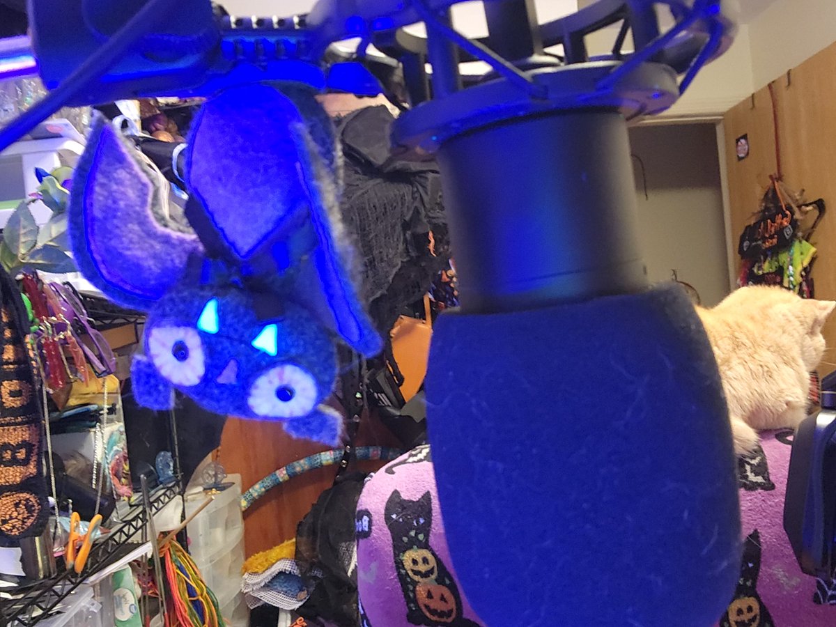 Miss_Hallows's tweet photo. My mic buddy! What should his name be? #bat #streamer #halloweenlife https://t.co/ZU04PI51CH