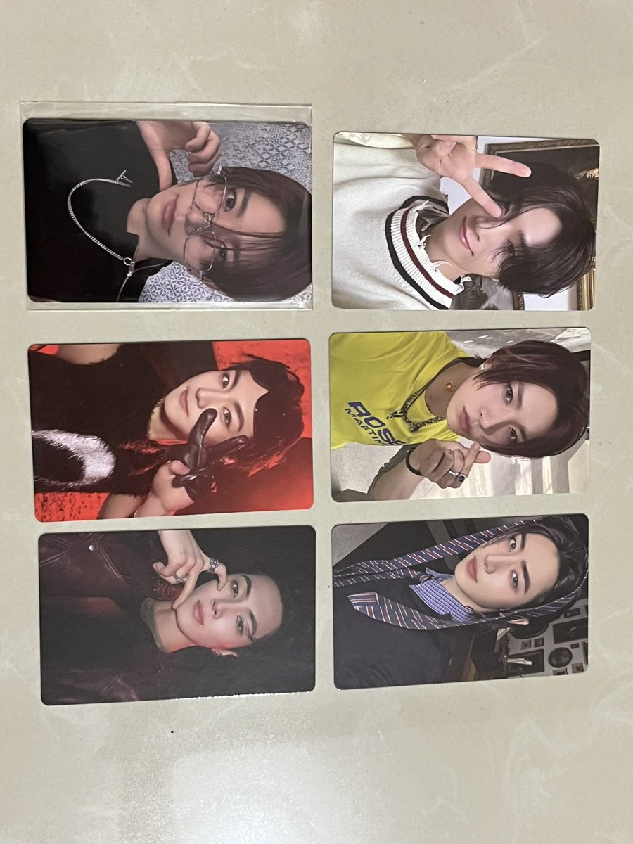 sukasunoo's tweet photo. #ensell 
💘poca album era r:u💘
dom bekasi, harga lgsg tawar aja di dm sesuai harga pasar! 
- sh kanan wajib take set sama postca ya!
- hee pob yt 130k https://t.co/QstduYZ66k