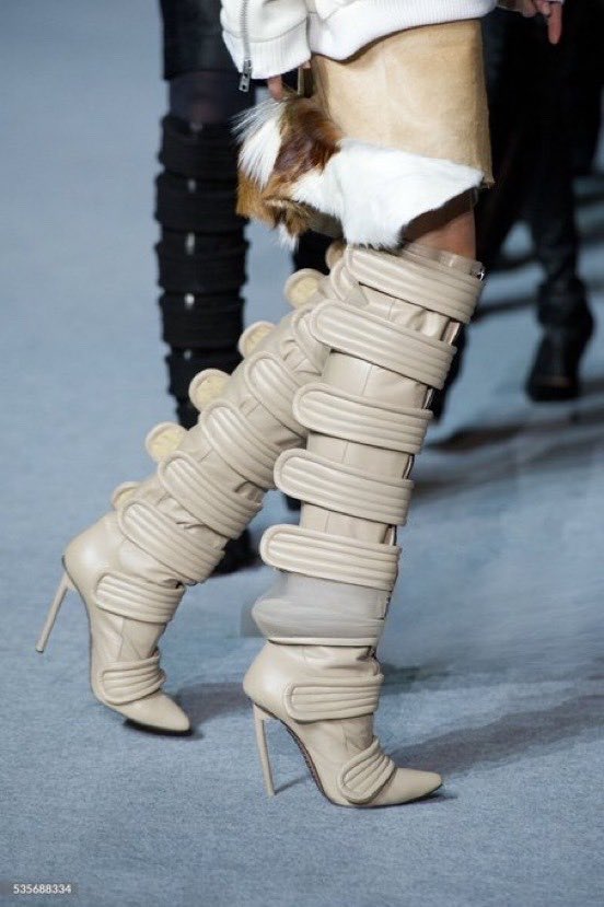 dylanmillian's tweet image. Kanye west (2013)