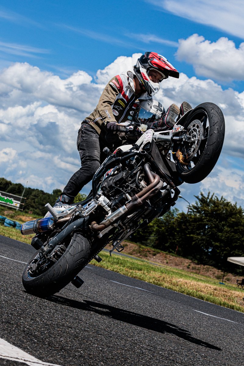 nekoyocchi's tweet image. OGAさんのショーがすごかった！！！

#OGAチャンネル #Webike #学桶 #ガクオケ