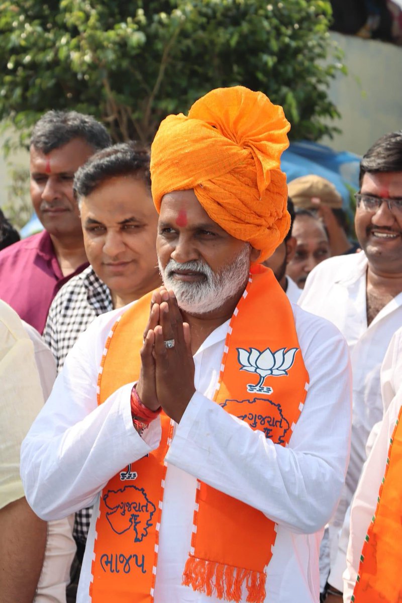 AshokSaini_BJP's tweet photo. सहाड़ा विधानसभा क्षेत्र से विधायक श्री लादूलाल पितलिया जी को जन्मदिवस की हार्दिक बधाई एवं शुभकामनाएँ।

प्रभु श्री श्रीराम जी से आपके उत्तम स्वास्थ्य एवं दीर्घायु जीवन की मंगलकामना करता हूँ।

@LadulalPitliya https://t.co/ivhU0Cs9Vq