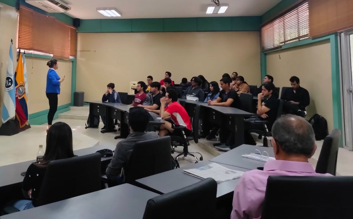 ElimarMarchan's tweet photo. Este semestre, profesores de @FCNM_Espol ofrecieron interesantes charlas a la comunidad politécnica que incluyeron contextos históricos, curiosidades, teoría y aplicaciones de la matemática. Porque cada día es una oportunidad para aprender... https://t.co/utjt8NVI2O