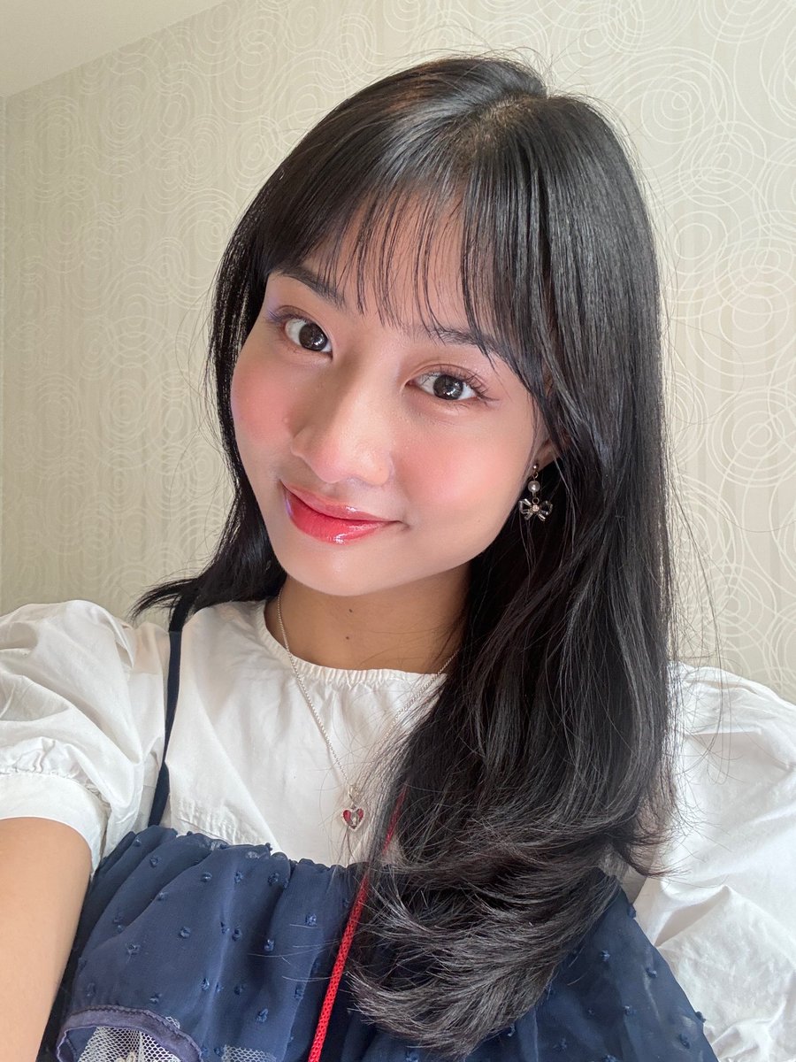 A_MutheJKT48's tweet photo. Agar supaya semangat dikit senin nya #HaiMunday 💞✨ https://t.co/0z6Fdb8E9H