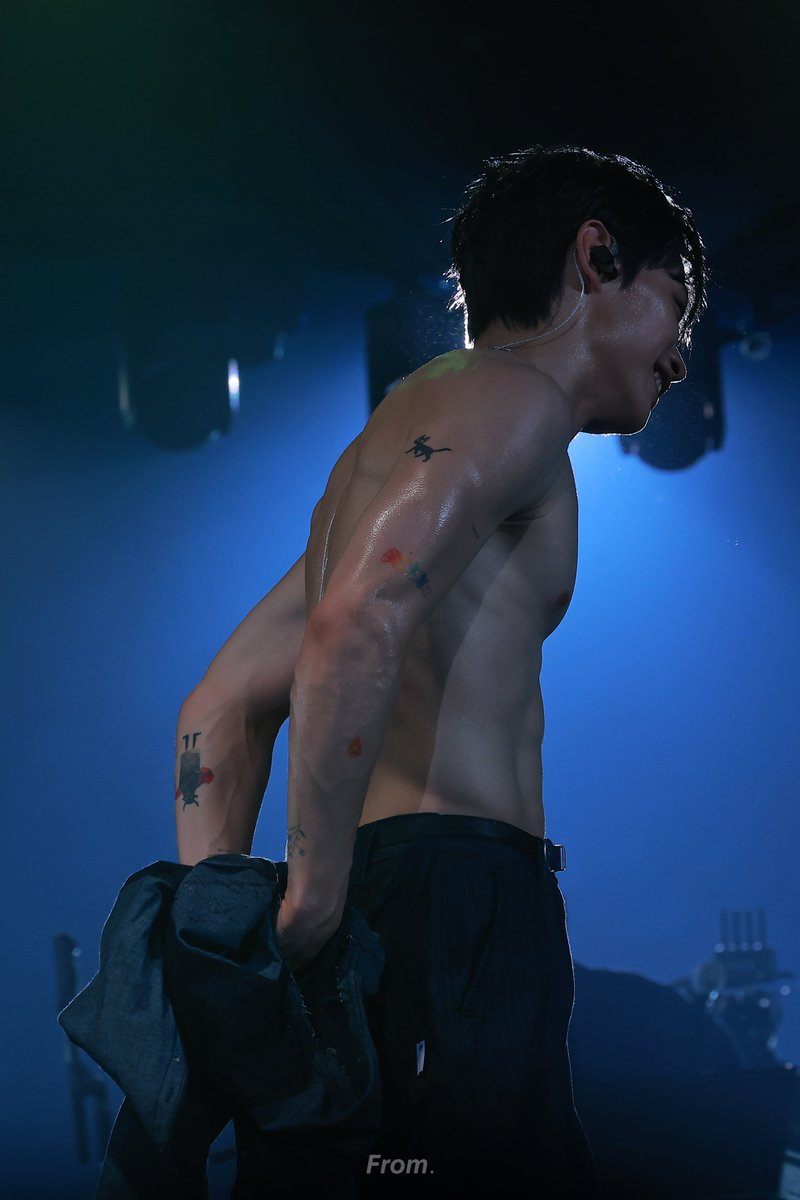 240825 <written by FLOWER ENCORE> in SEOUL

🫣

#루시 #LUCY #예찬 #YECHAN