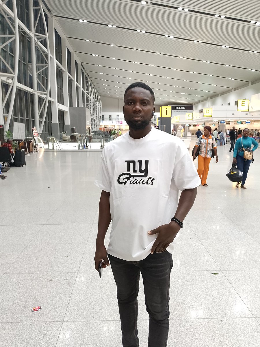 Leo Omotayo🌎 tweet media