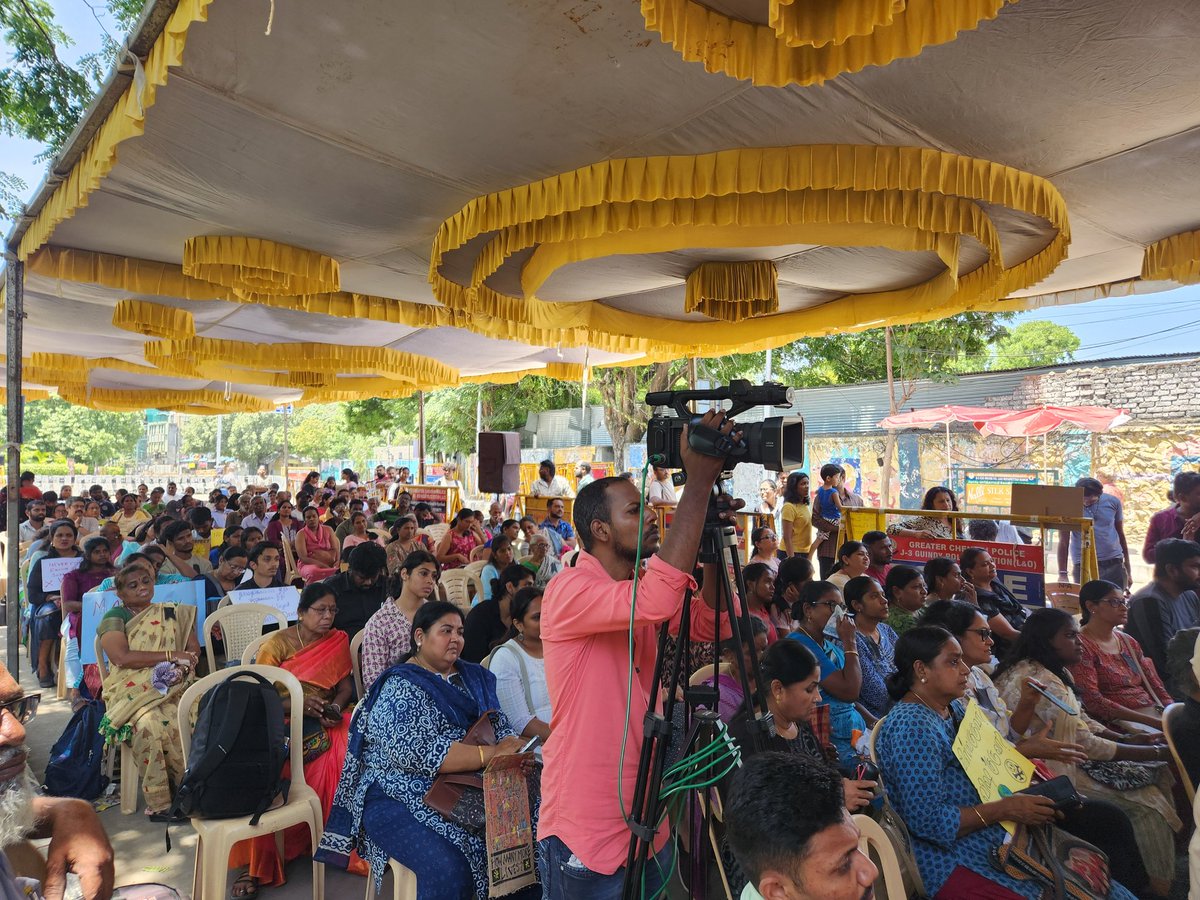vopTamilNadu's tweet photo. So much hope, energy, collective strength, desperation &amp; angst were on display yday during our protest #DoActNotReact. 100s of participants endorsed the #petition demanding Women's safety &amp; dignity in all Workplaces across TN. 💪
You too can ENDORSE it by scanning this QR code 👇 https://t.co/fYlDGhLH3r