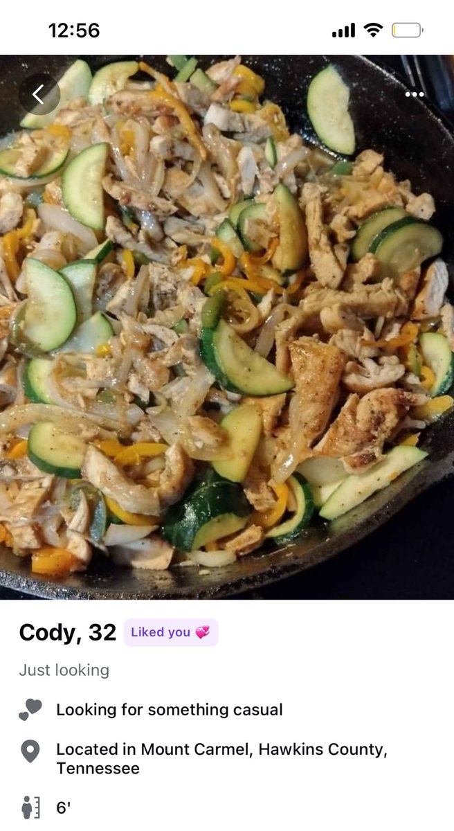 badelynmack's tweet photo. so this food be 6’? https://t.co/rvn4UyAwbO