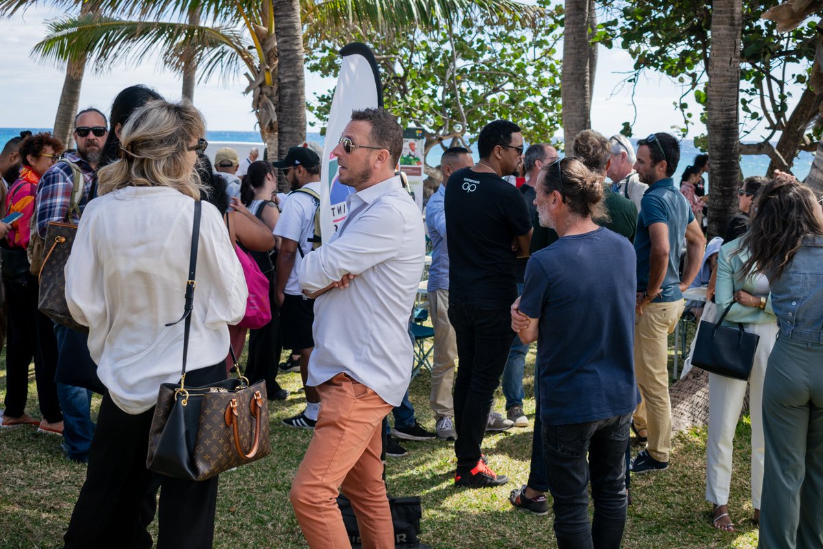 Electropicales tweet media