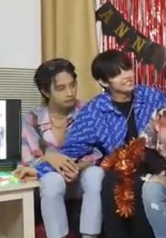 maggiekt_'s tweet image. #KENTIN babies from SB19’s 2nd Anniversary live was really something  

😭😭😭