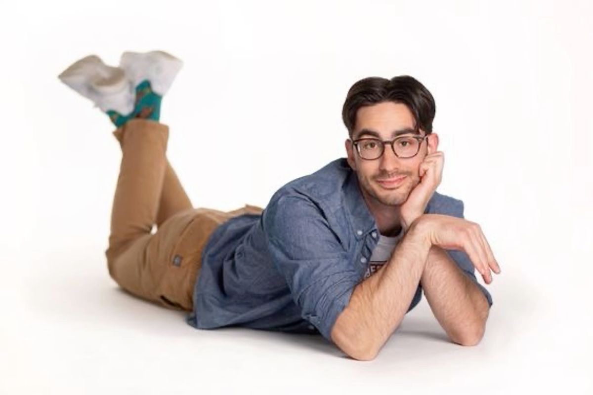 dxzziie's tweet photo. heres the og photo lmao https://t.co/GLsMHu9Se3