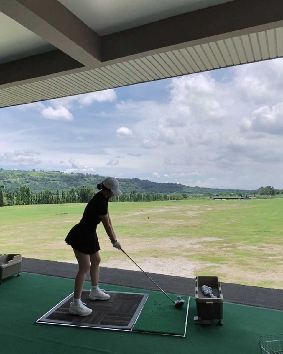 Working on my swing. 🏌️‍♀️⛳️