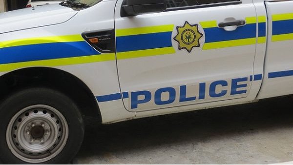 CapricornFMNews's tweet photo. #DeadlyExplosion Mpumalanga police have launched an investigation after an explosion at a suspected old military site in Avalon left one person dead on Sunday and seriously injured another.
It is alleged the two individuals had been trying to get copper from what is believed to be a mortar round. RM
