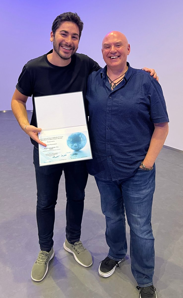Ron Davies (@ron_b_davies) on Twitter photo My pleasure to award <a href="/javierfeinmann/">Javi</a> the 2024 <a href="/ITAXjournal/">International Tax and Public Finance</a> award for the best paper presented by a PhD student at the <a href="/IIPF_org/">IIPF - International Institute of Public Finance</a>. His work on payments under the table shows that formally employed workers do informal work for their boss & this happens for high-income workers too. My pleasure to award <a href="/javierfeinmann/">Javi</a> the 2024 <a href="/ITAXjournal/">International Tax and Public Finance</a> award for the best paper presented by a PhD student at the <a href="/IIPF_org/">IIPF - International Institute of Public Finance</a>. His work on payments under the table shows that formally employed workers do informal work for their boss & this happens for high-income workers too.