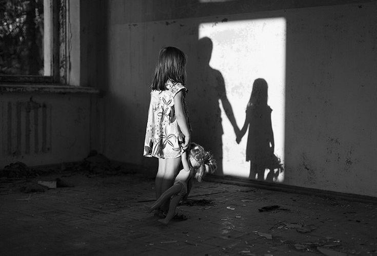 أنا هالفترة احاول اطبطب على قلبي لكن فعلاً مهدود حيلي واحس مافيني ذرة شغف للحياة فقط أريد أبي