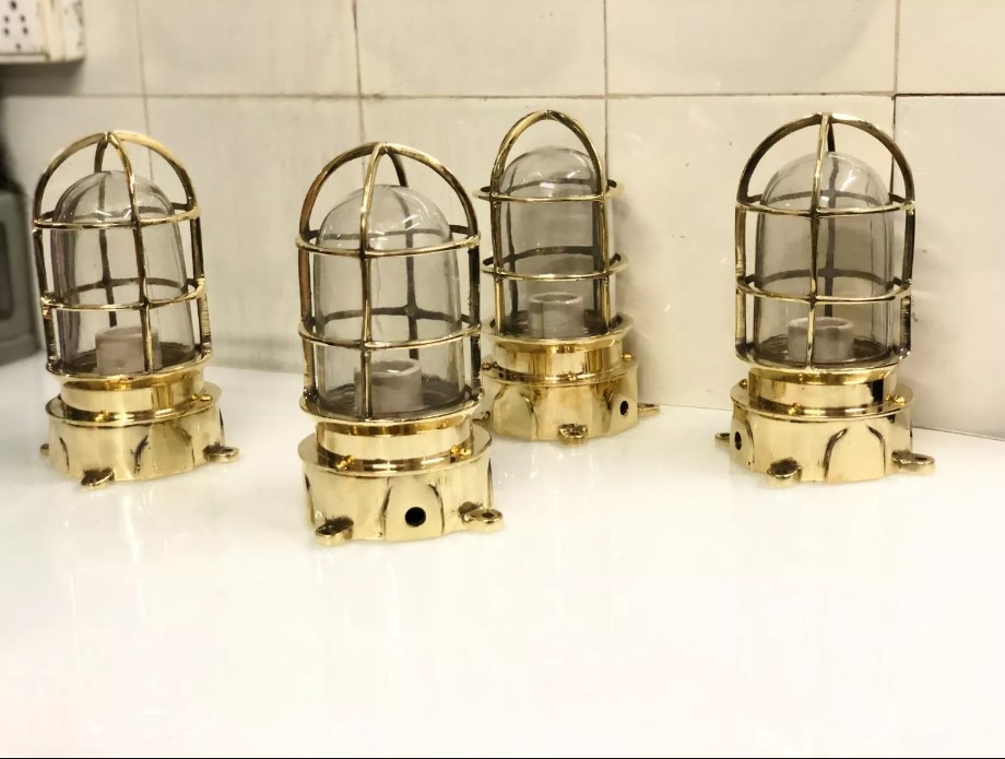 Therustedmetal's tweet image. Surprise your loved ones this Labor Day with our Nautical Antique Marine Solid Brass Ship Bulkhead Light Ceiling Fixtures. This 4-piece set adds vintage charm   ebay.com/itm/3749208497…
#NauticalDecor #BrassLigh ting #LaborDayGift #MaritimeStyle #HomeElegance
