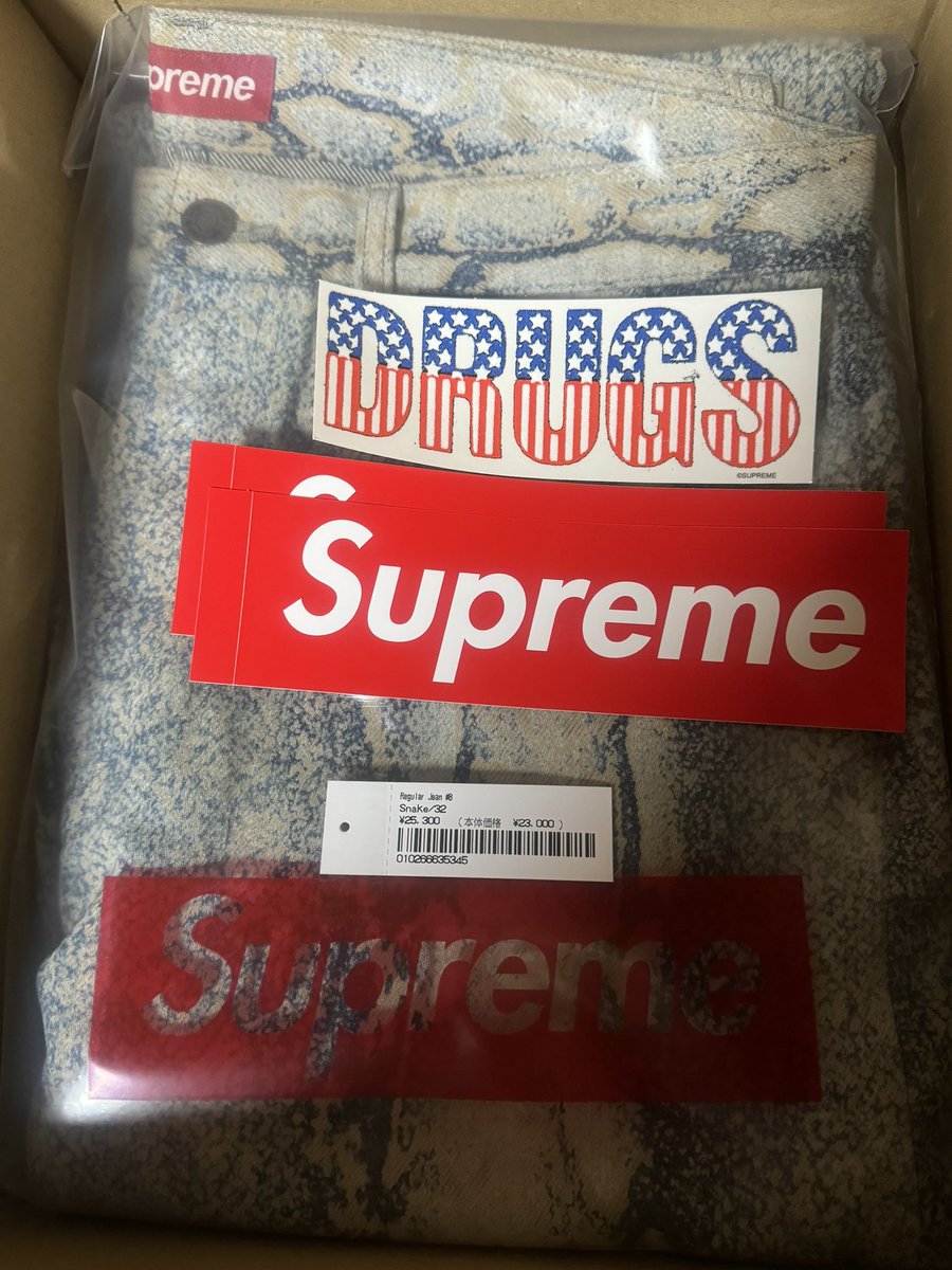 a_supremeog's tweet photo. @Supreme_Pen_ATC
#Supremeペンギン代行
ありがとうございました！ https://t.co/o92rMfzygw