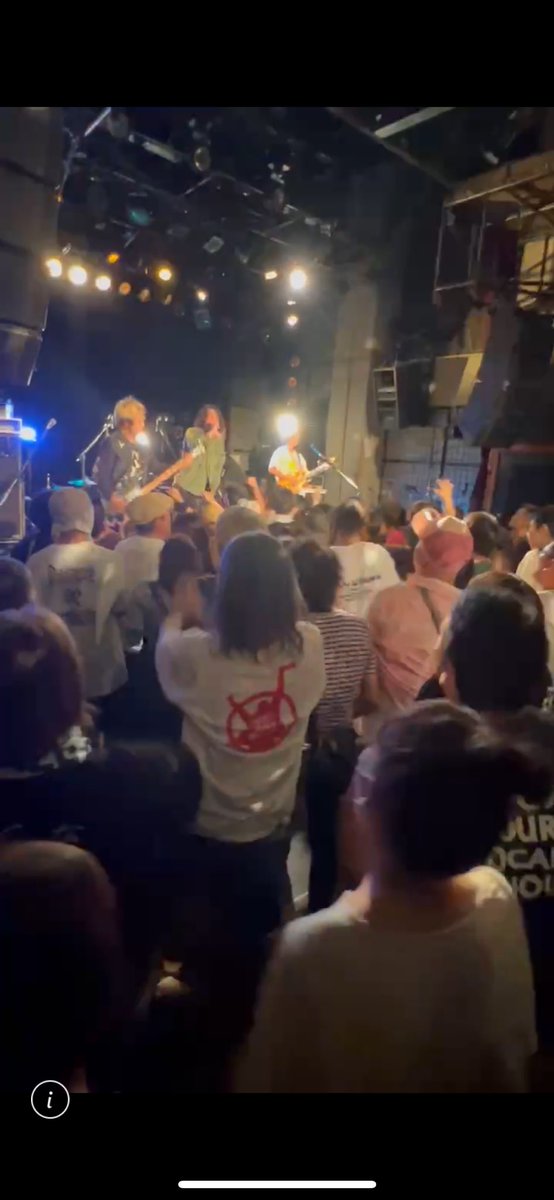 qr8bDSuoAED48oB's tweet image. 昨日は京都MUSE

武骨夜！！

全バンド男らしくて最高！！！！

OLEDICKFOGGYが1番目当てやったけど東狂アルゴリズム、怒髪天、KiMよかったです！！
#武骨夜 #東狂アルゴリズム #thrh #オールディックフォギー #oledickfoggy #怒髪天 #beyondhate #hawaiian6 #kim #男祭り #ハードコア #hardcoremusic